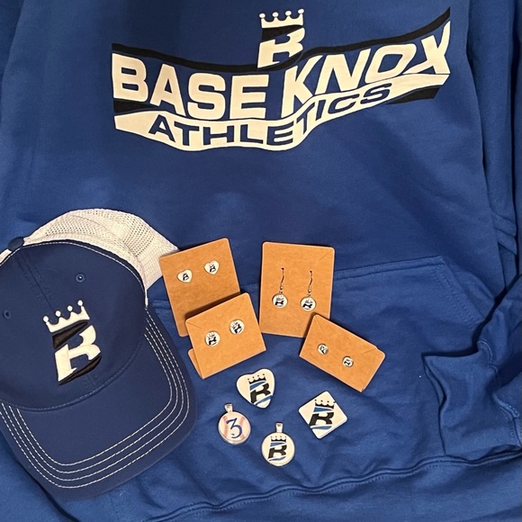 Handmade magnets, keychains, earrings, and pendant necklaces-customizable. - Picture 4 of 11